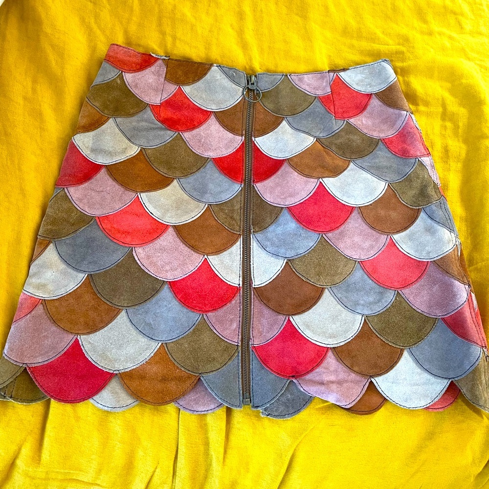 Free People Suede Skirt Size 2!